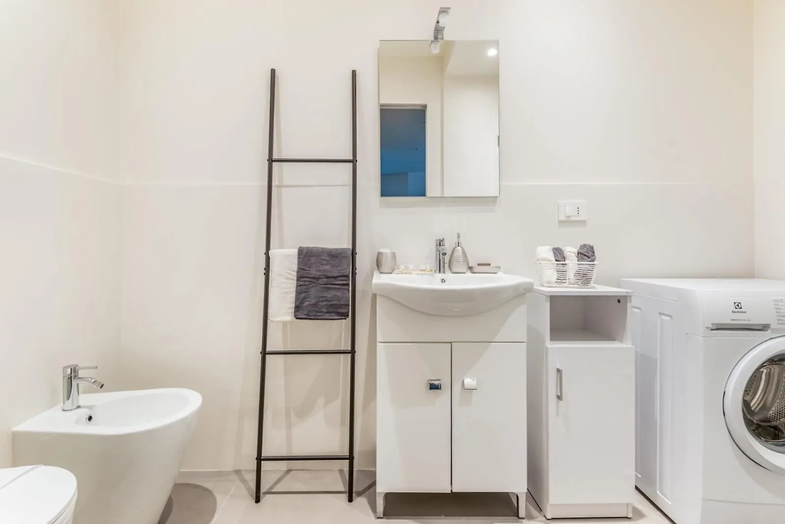 15 Minuti Dal Duomo - Metro A 2 Passi Appartement Milaan